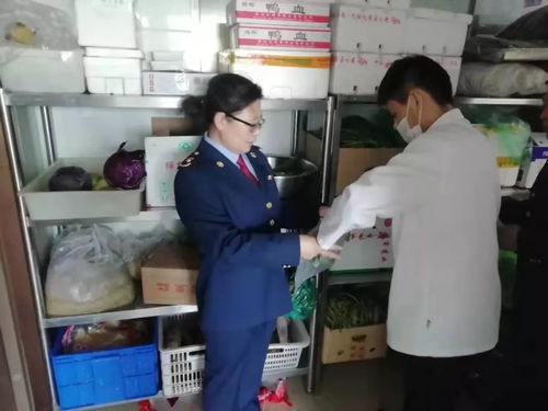 松山區(qū)市場監(jiān)管局全力保障“兩會(huì)”期間餐飲服務(wù)與住宿食品安全
